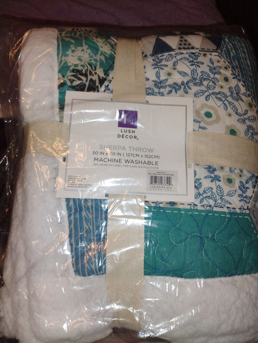 White w/ turquoise, medium blue, navy blue, and Gray Lush Decor Sherpa Throw Blanket, 50 in X 60 in