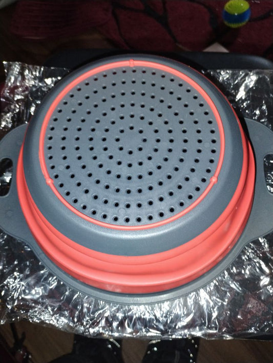 Red & Dark Gray Collapsible Colander, Medium