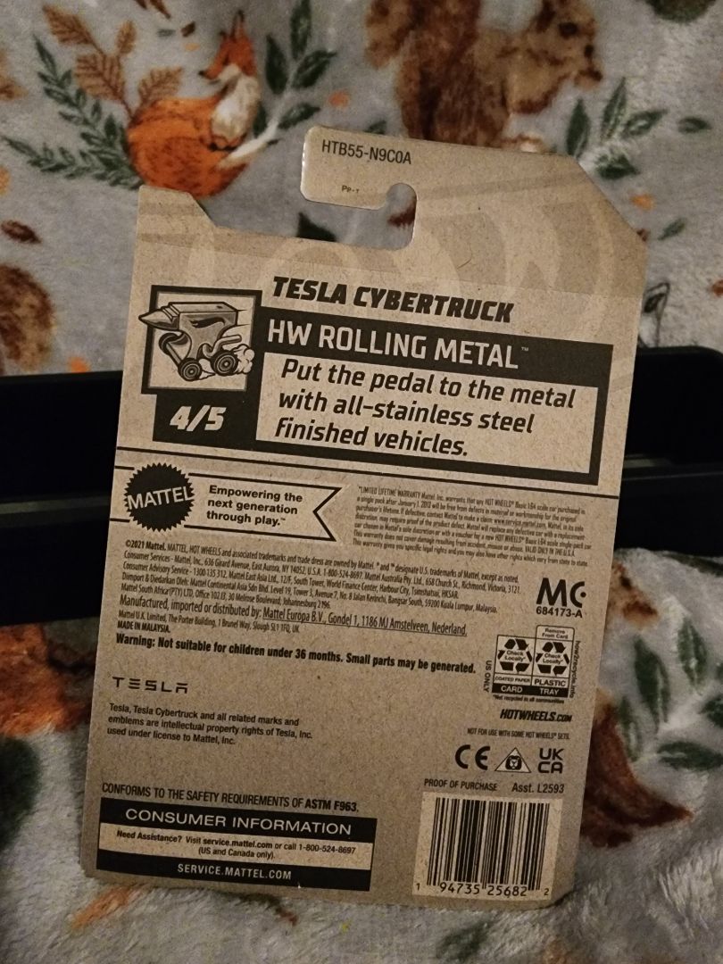 Silver HotWheels: Tesla CyberTruck