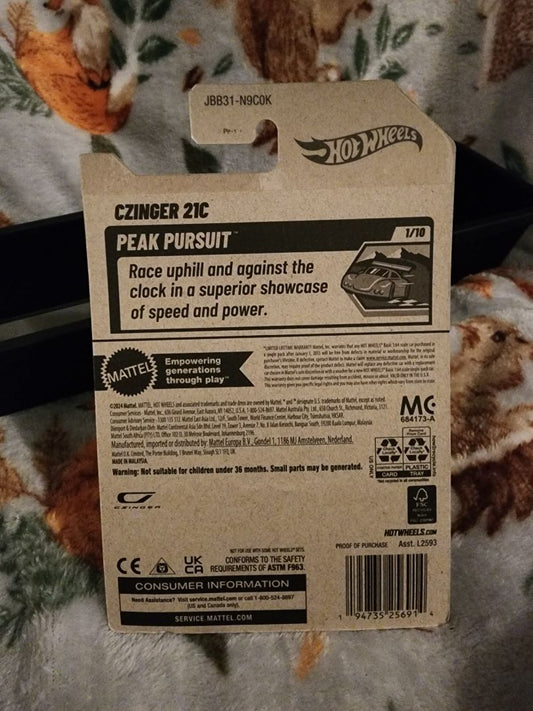 Orange HotWheels: Czinger 21C