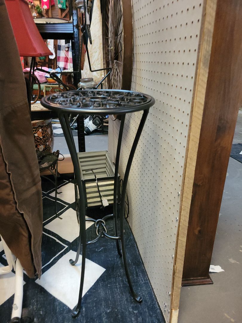 Black Plant Stand
