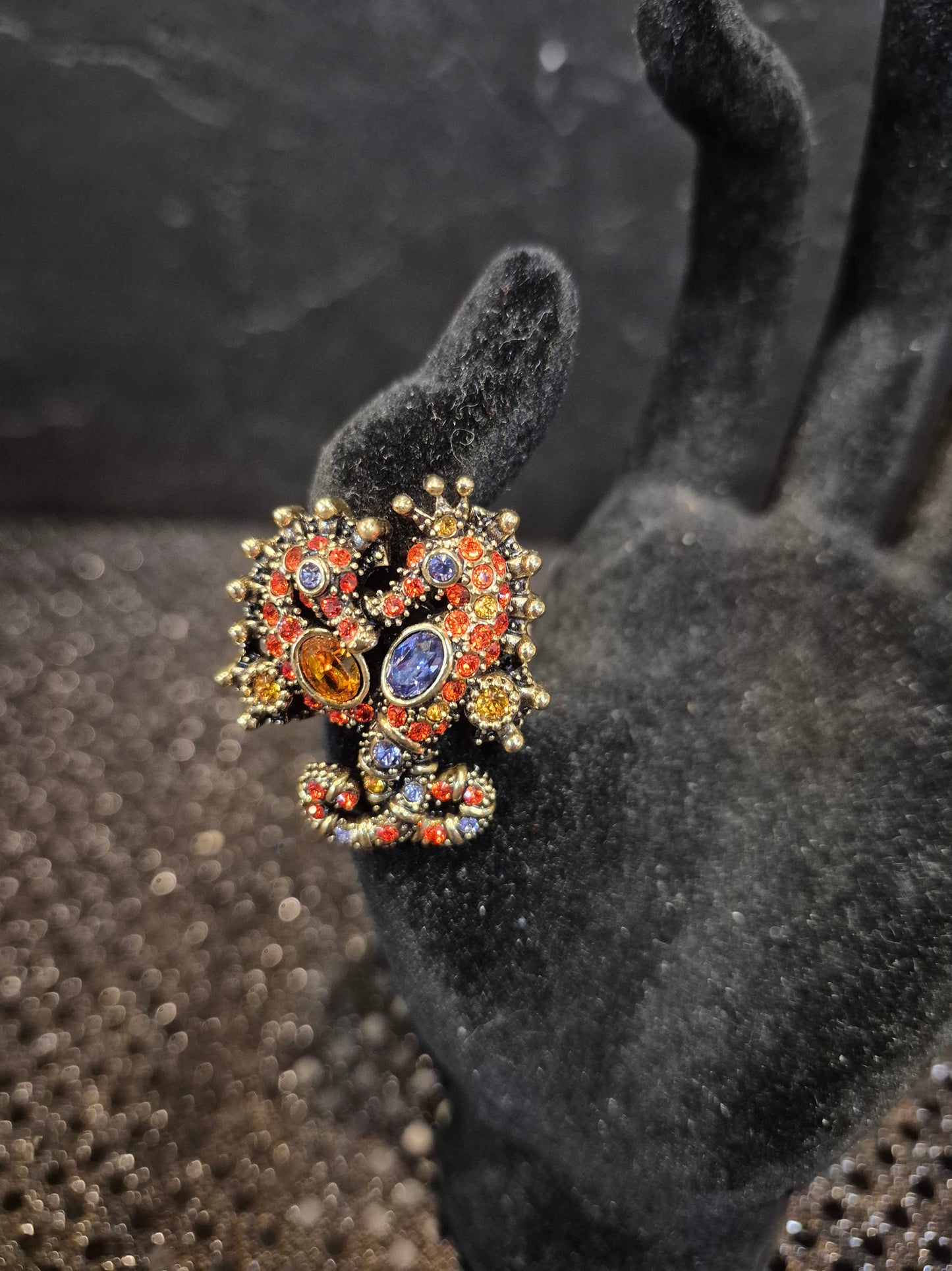 Heidi Daus "Royal Waterhorse" Crystal seahorse Ring Bronze tone size 7