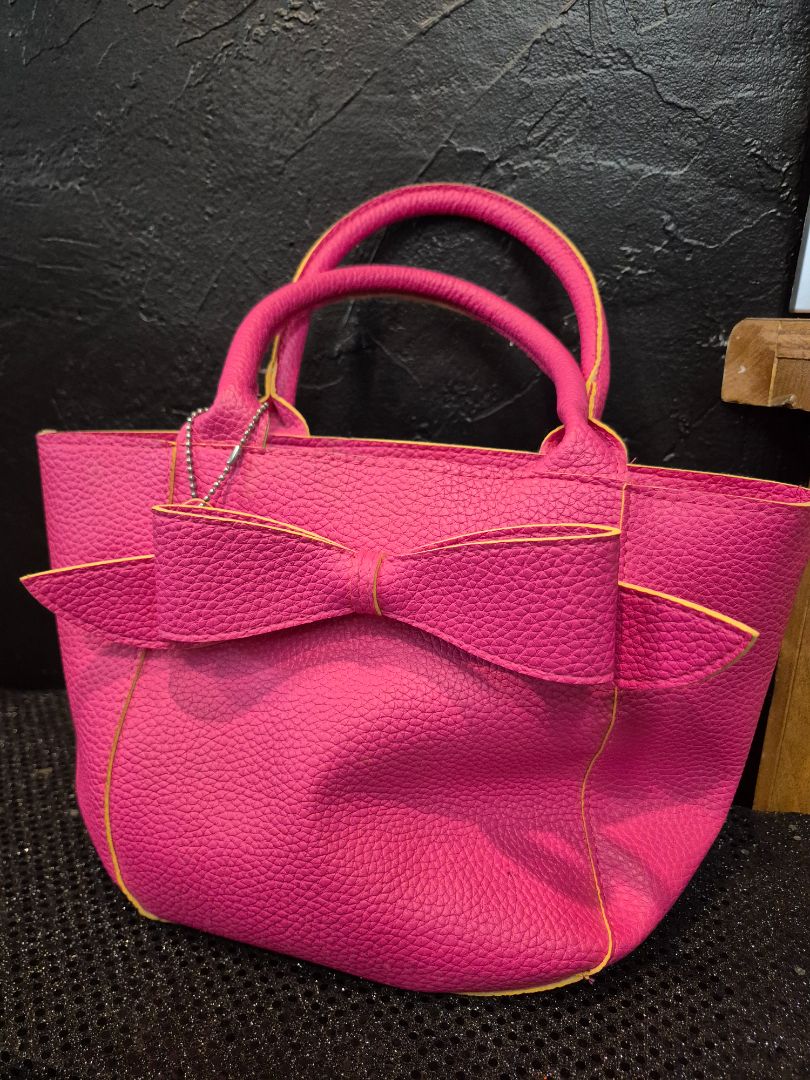 Mainstreet Hot Pink Hand Bag