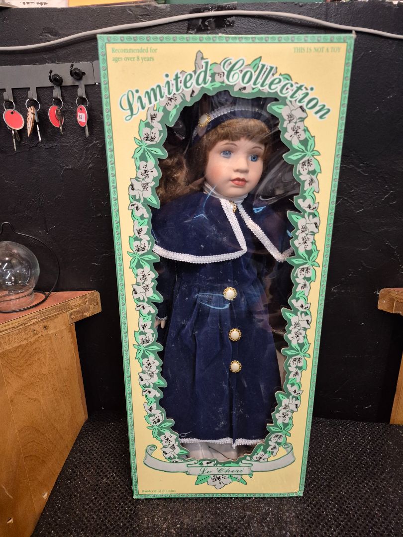 Le Cheri Limited Collection Porcelain Christmas Doll Georgia