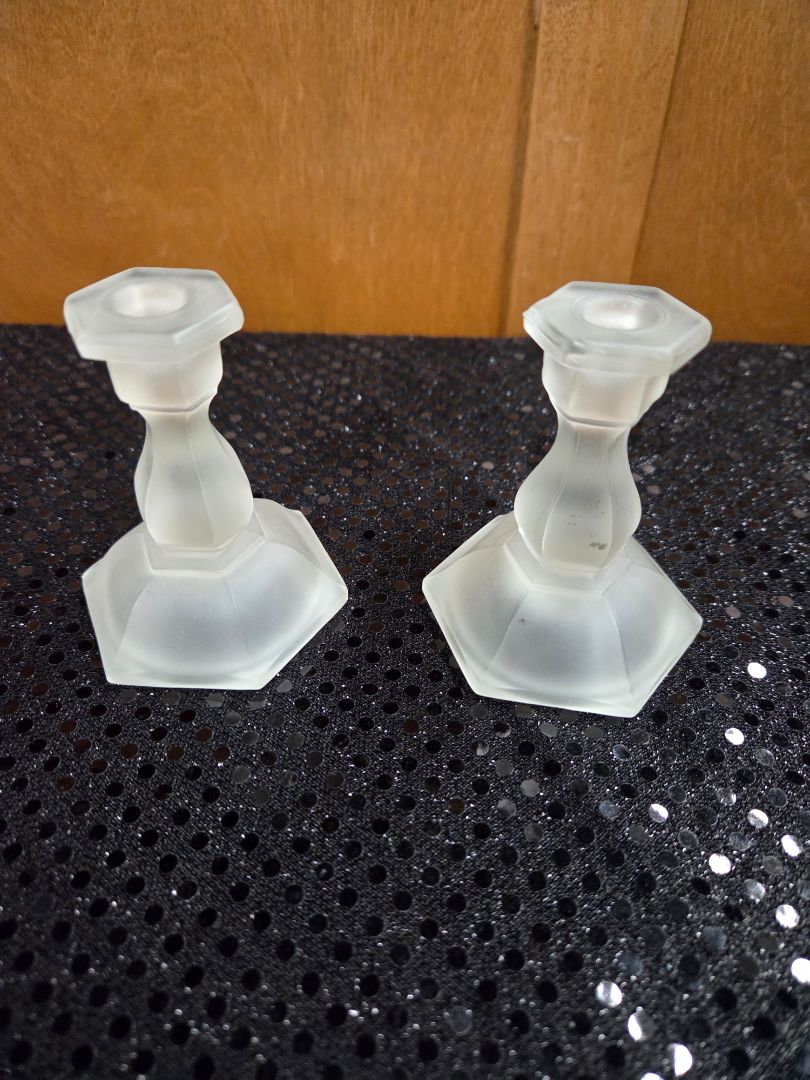 Vintage Tiara Exclusive Colonial Clear frosted Mini Candle stick holder set of 2