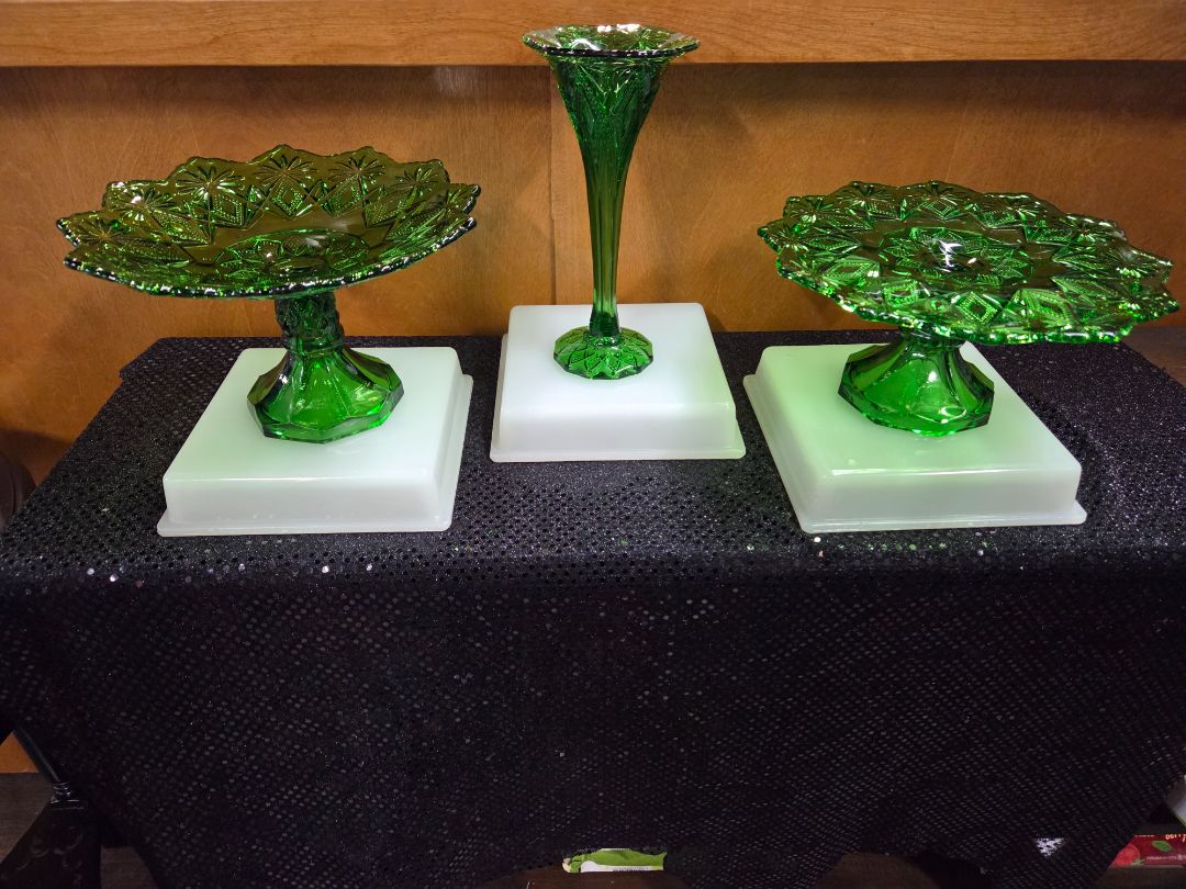 EAPG Emerald Green Shoshone Pattern by us glass co circa 1896 group of 3