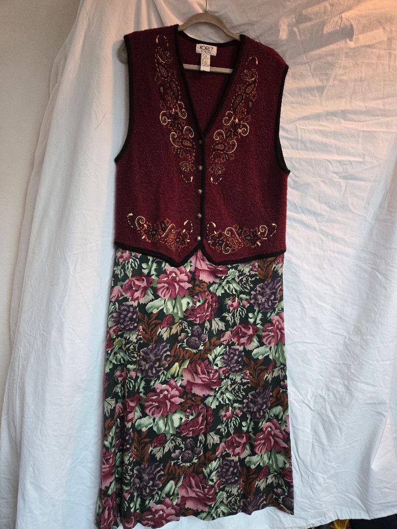 Dress- Koret wool vest with floral skirt, L