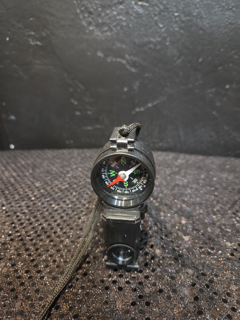 Explorer Tool magnetic Compass