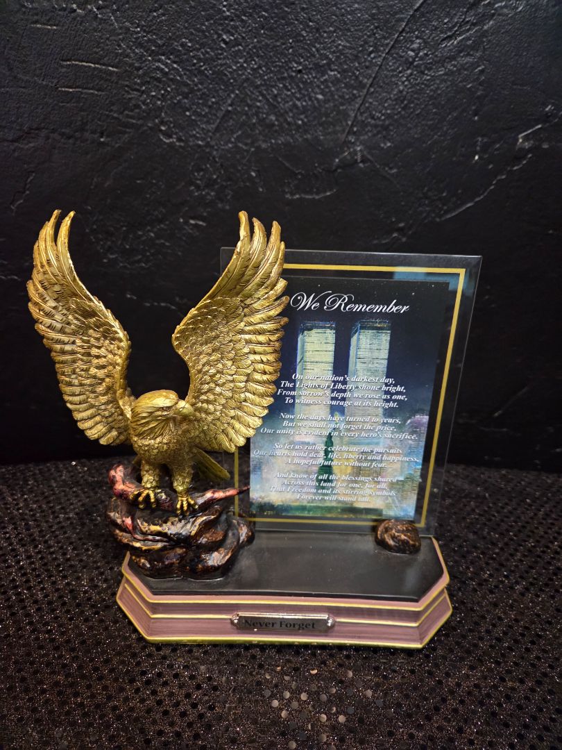 Never Forgotten Tribute to 911 Bradford Exchange