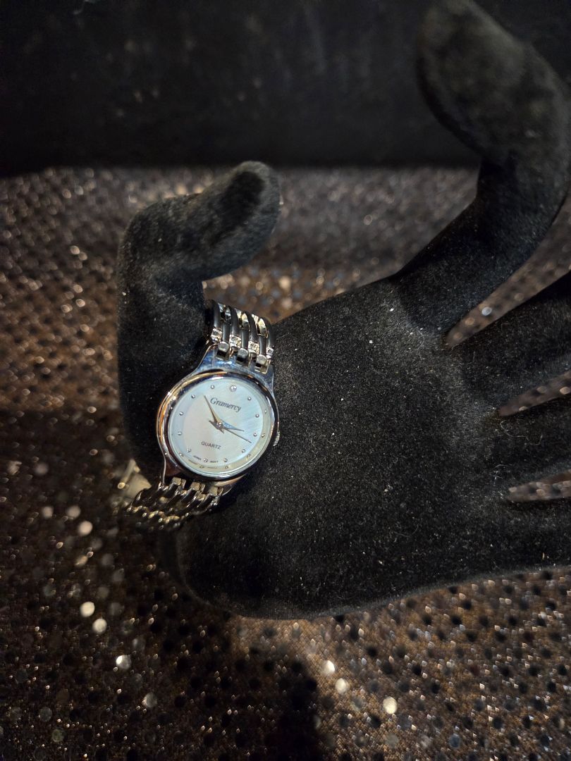 Watch Quartz Gramercy Brand Silver tone womens