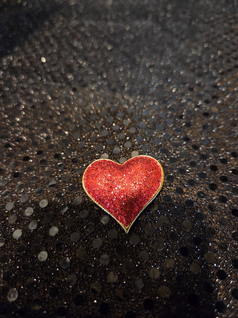 Vintage Red Glitter Valentines Day Heart Pin Brooch