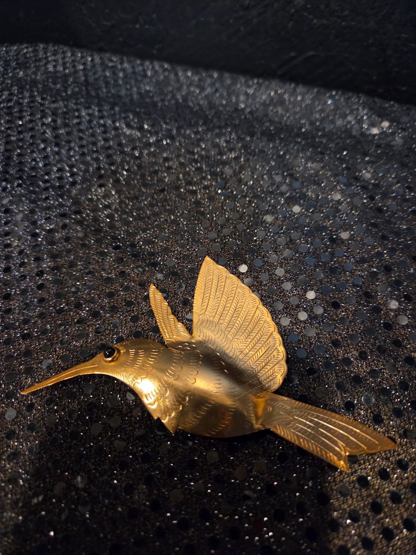 Gold tone Bird Pin Brooch Black glass Eye