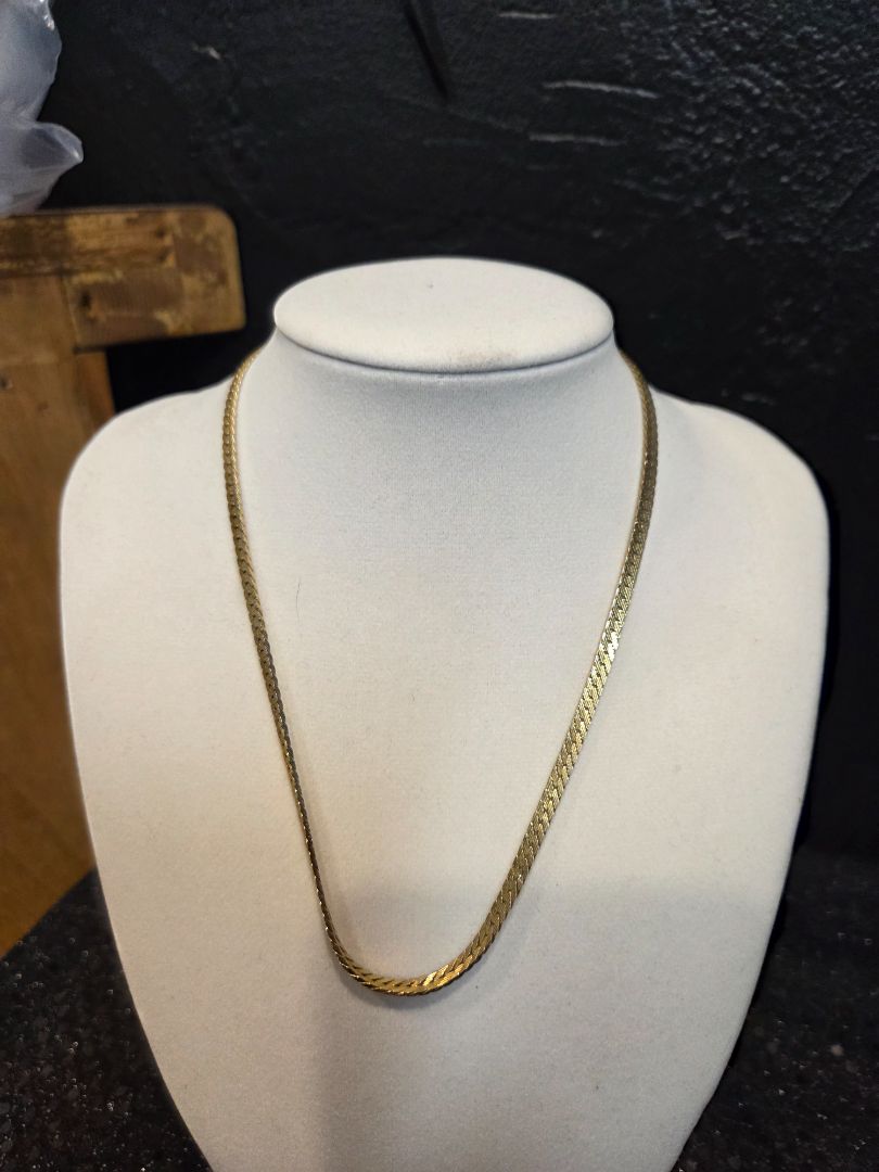 Vintage Monet 80's gold plated flat chain link