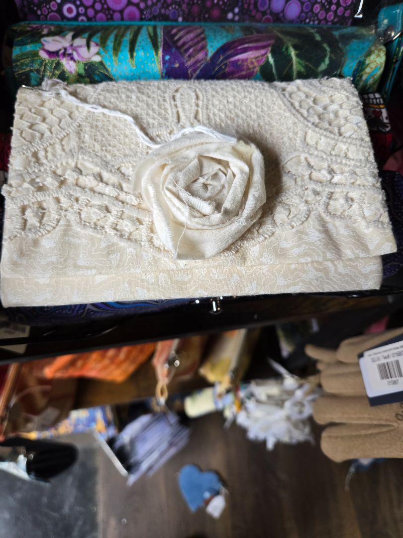 Lace Wallet