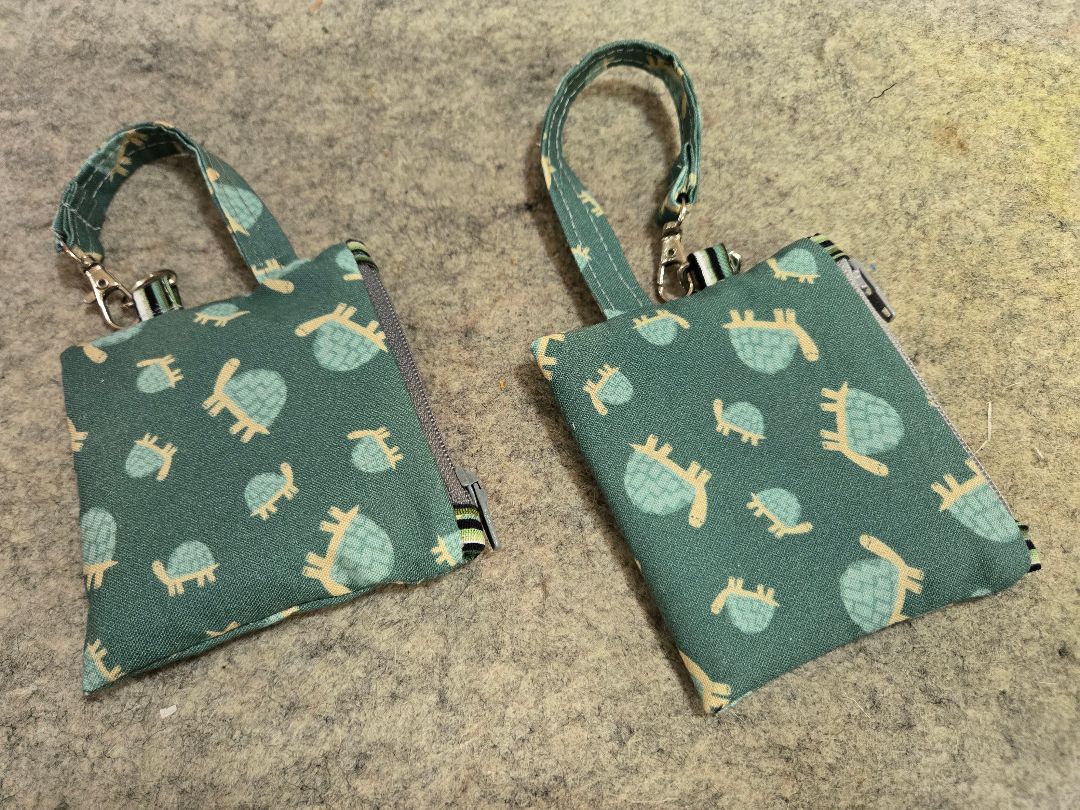 Pouch mini turtles