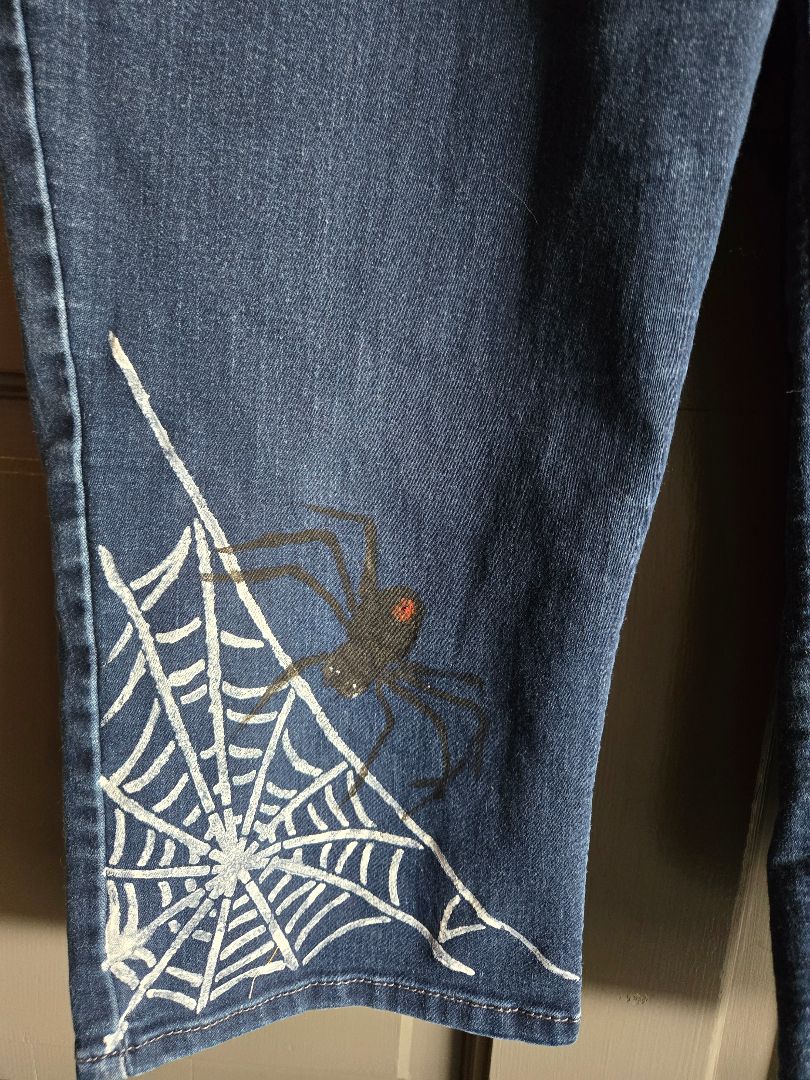Jeans Capri w/spiders