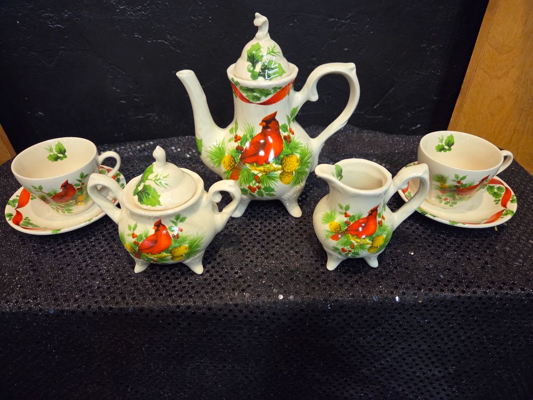 Lily Creek Winter Garden tea set
