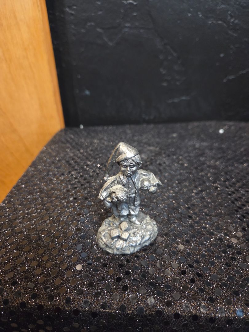 87 Michael Ricker Pewter Christmas