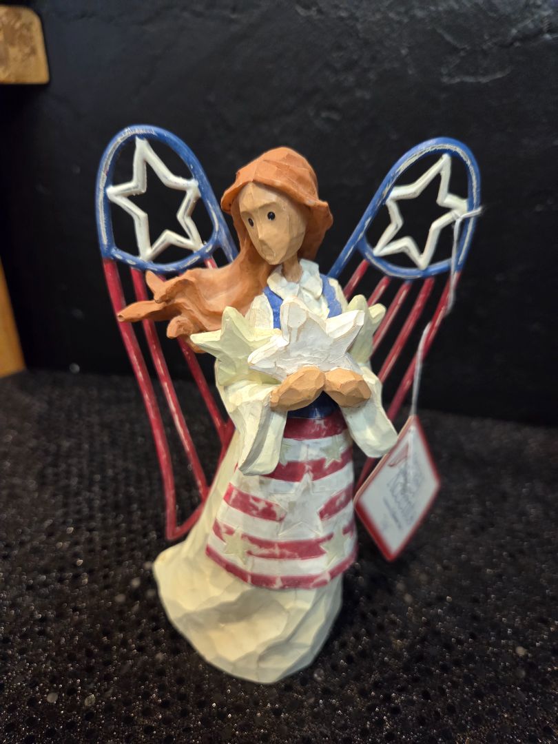 2001 Roman Patriotic American Angel Figurine Unity