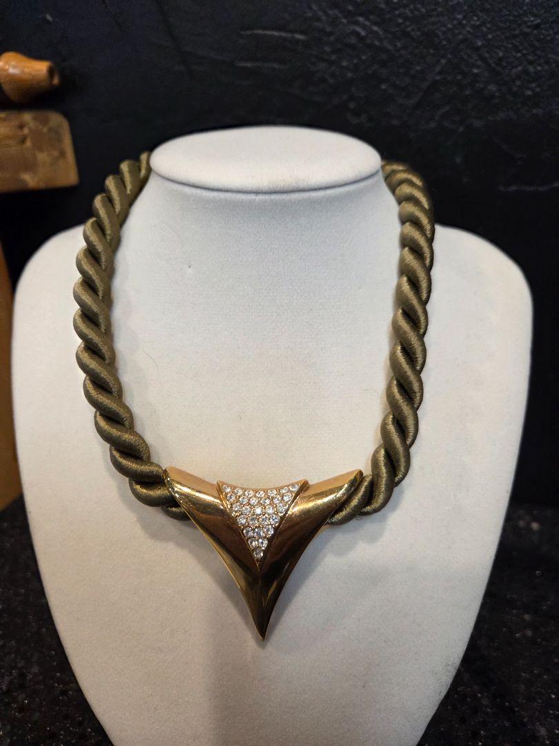 Gold rope and Gold Pendant with rhinestones Necklace
