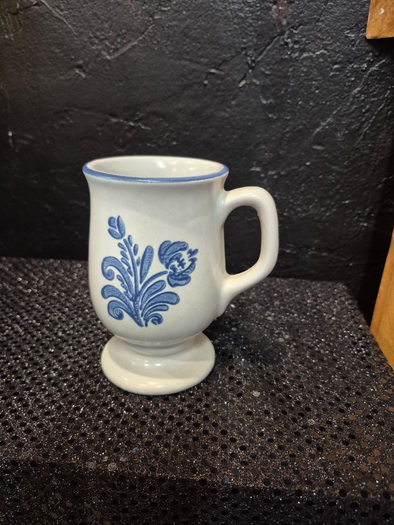 Pfaltzgraff Blue Flower Stoneware