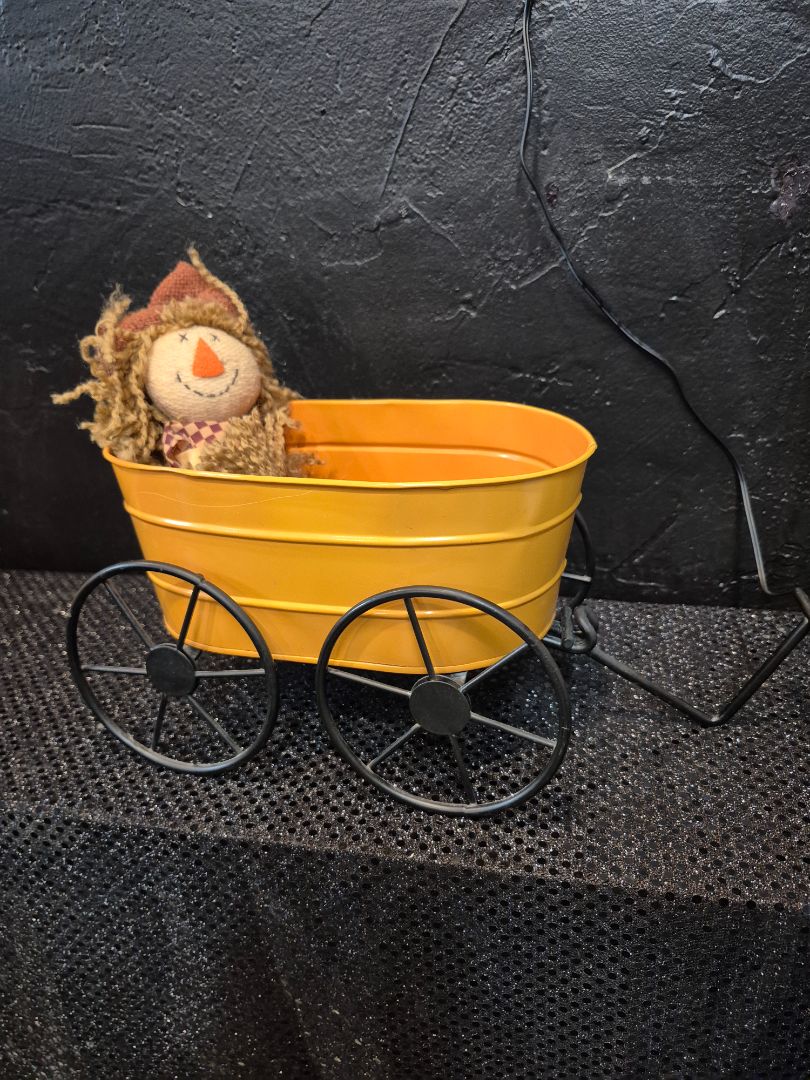 Scarecrow and Wagon