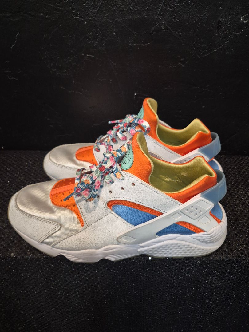 Nike Air Huarache White Safety Orange (sz 11.5)
