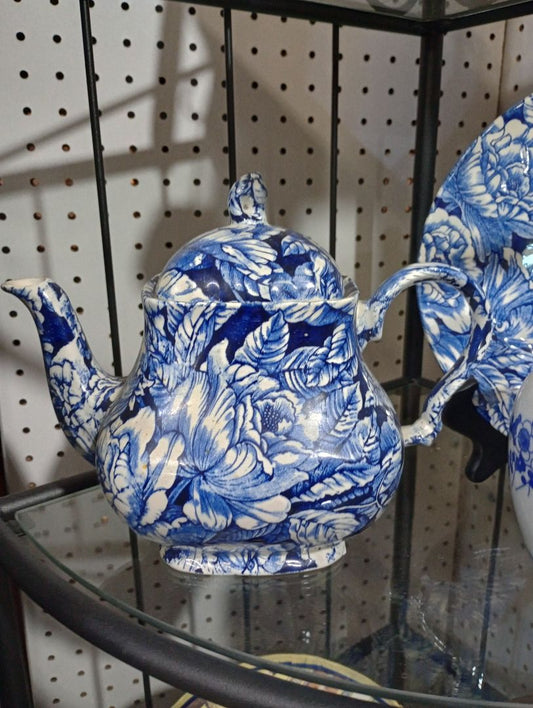 Churchill Bermuda Blue Georgian teapot
