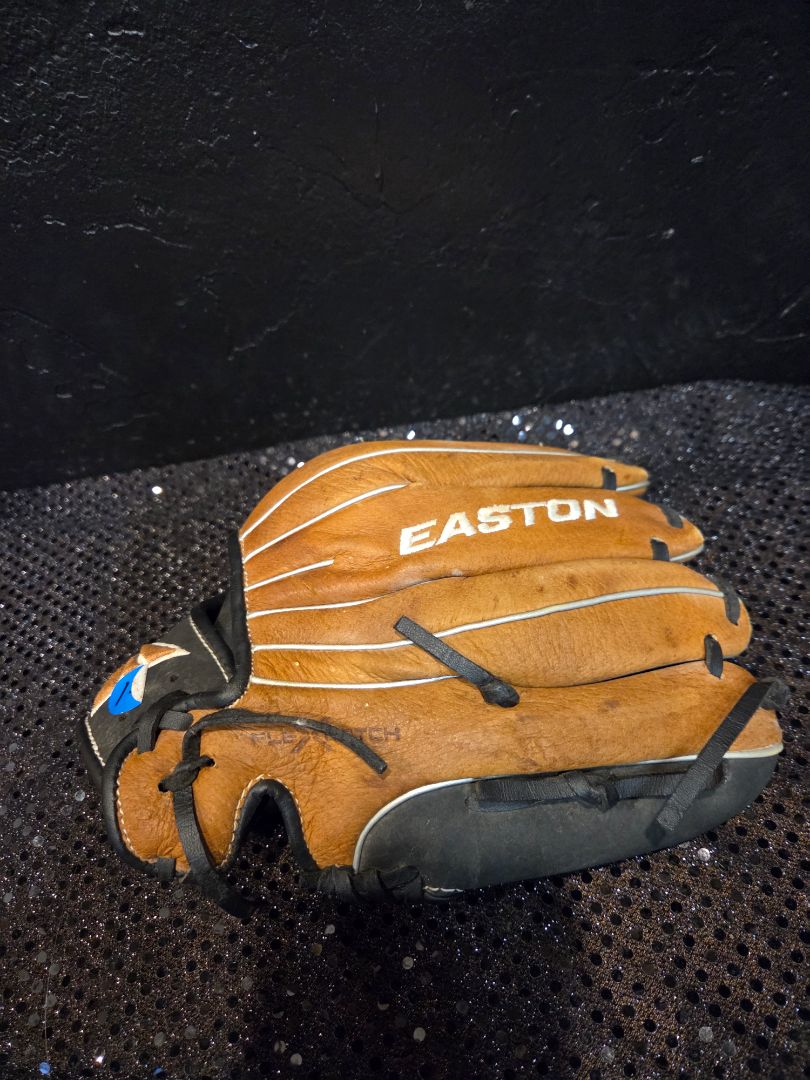 Easton Pro Yth 8U Fielders Glove