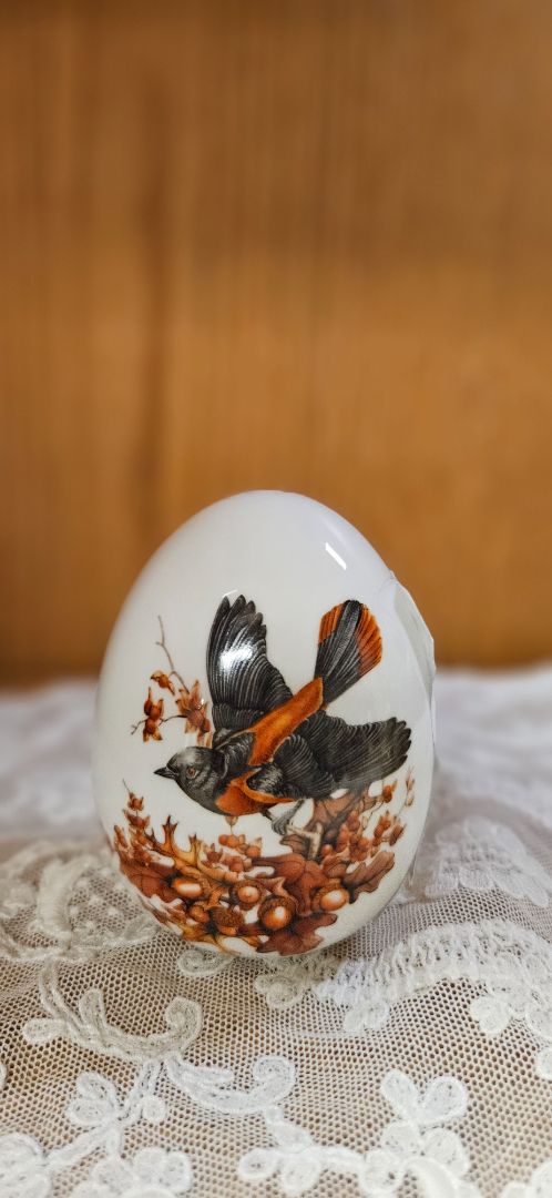 Avon Autumn Bird Egg LR