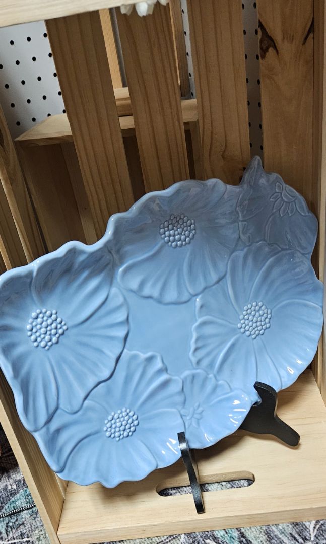 Blue Dolly flower plate JC