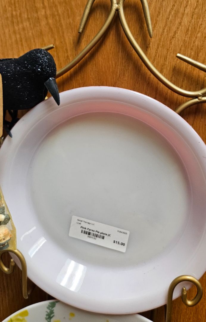 Pink Pyrex Pie plate JC