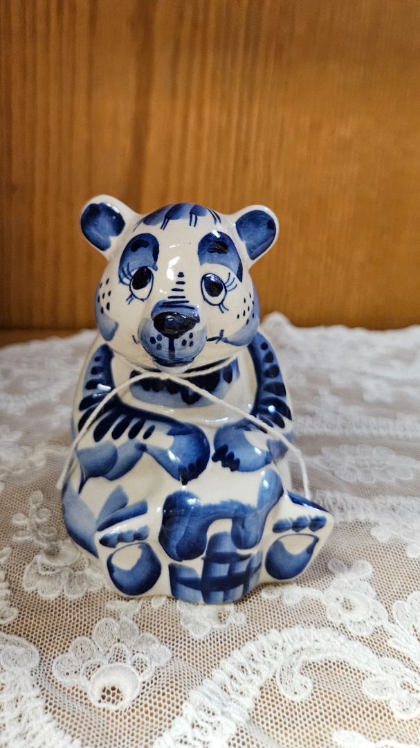 Delft/Gzhel Bear LR