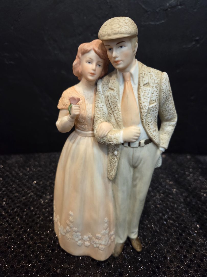 Vintage Enesco Bisque "Arm and Arm"