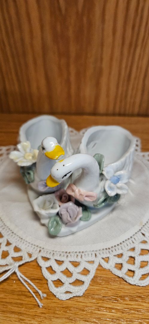 Vintage Orsorio Pepon Intertwined swan planter