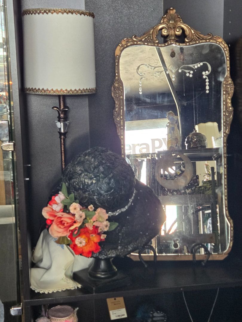 Brpwn NURRE 19 th century Nurre mirror, Height 29 in. Width. 13