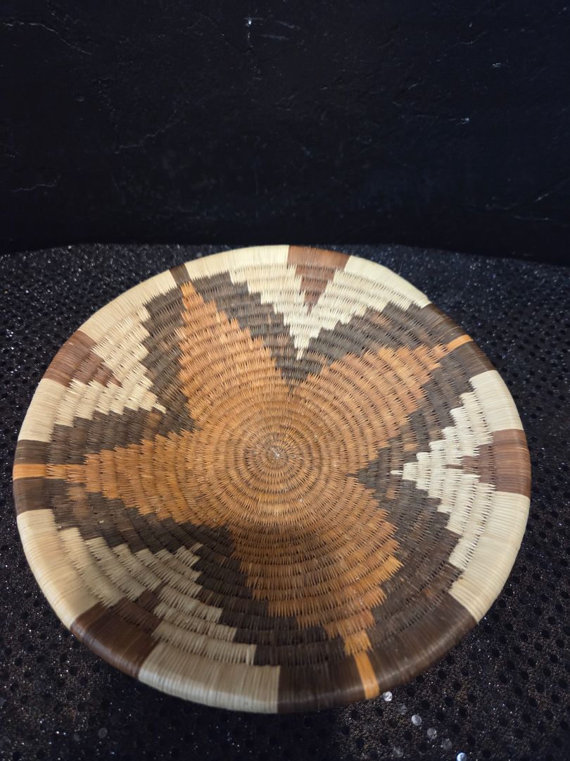 Australian Basket 9 inches