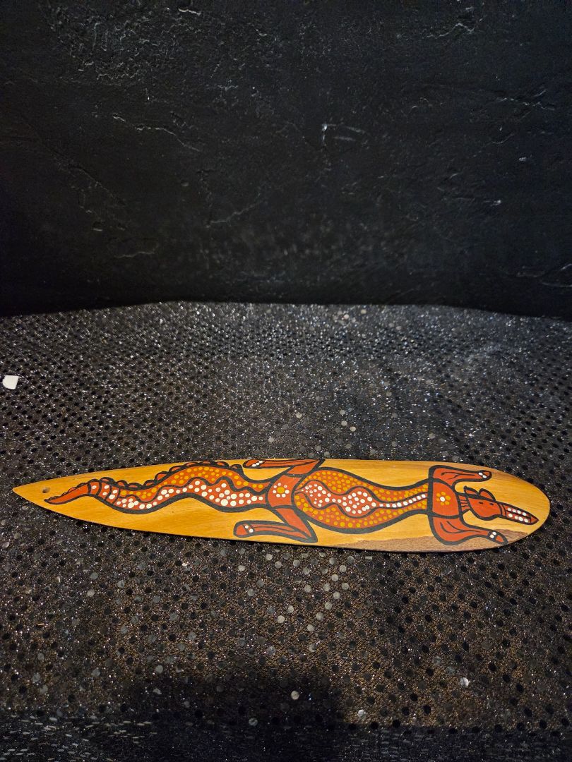 Traditional Australian Aboriginal Bullroarer Doongal
