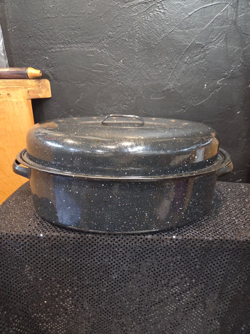 Vintage Roasting Pan