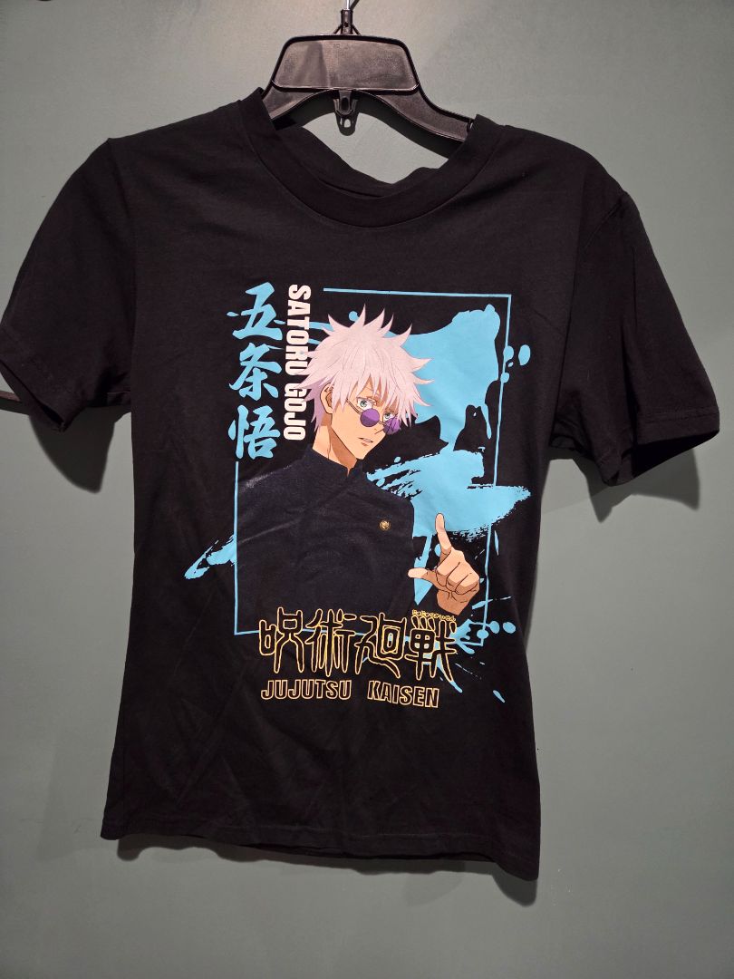 Jujutsu Kaisen Satoru Gojo t-shirt size small