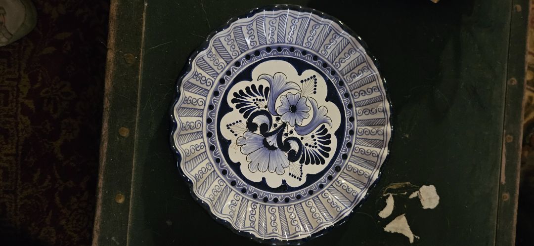Vintage Talevera plate