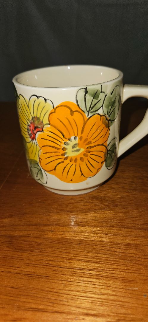 Vintage flower coffee cup