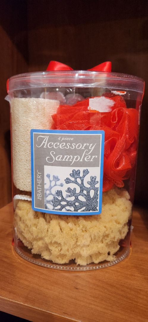 red The Bathery Bath gift set