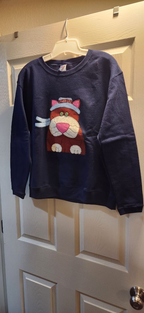 Navy Navy Sweatshirt with appliqued cat, Small