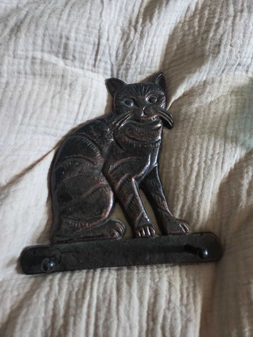 Vintage Cast Iron Cat Hat hanger