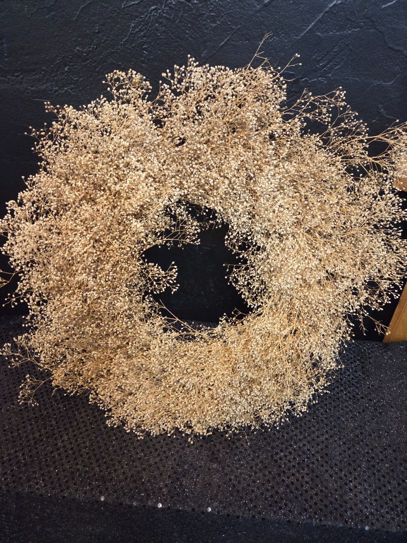 Dried Gypsophila Wreath
