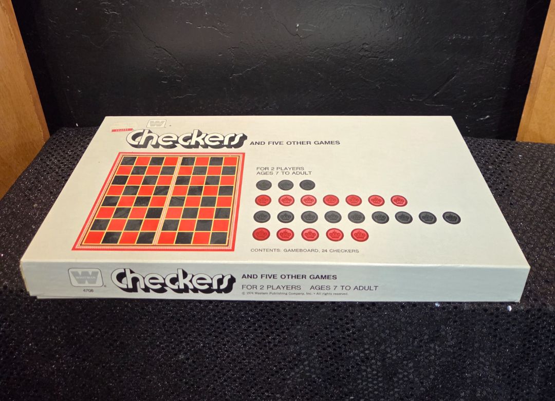 Vintage 1974 Checkers