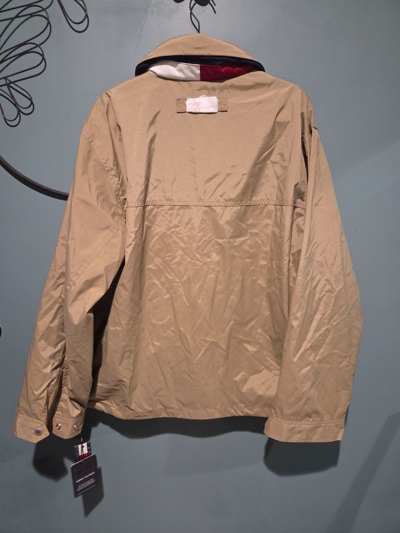 New w/ Tags Tommy Hilfiger Vintage 90's Tan RainCoat (sz L)