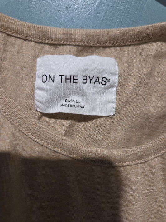On The Byas Sleeveless Shirt (sz S)