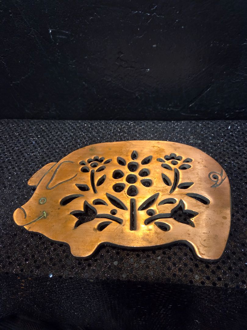 Vintage Copper Cast Iron Trivet Pig wall Hanging